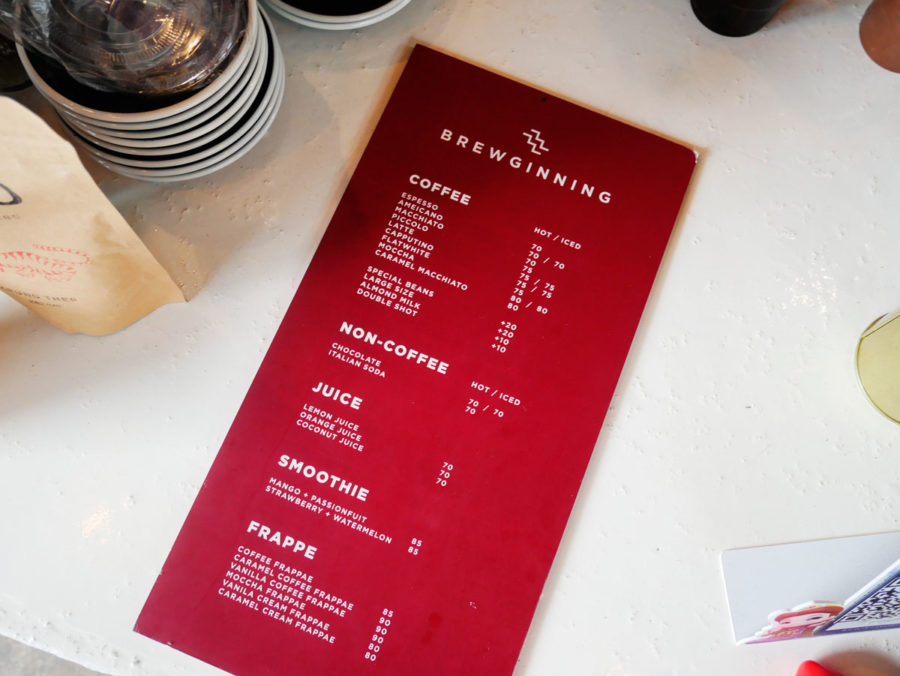 チャンモイ通りの新しいコーヒー&ライブルームがレトロでおしゃれだよ|BREWGINNING