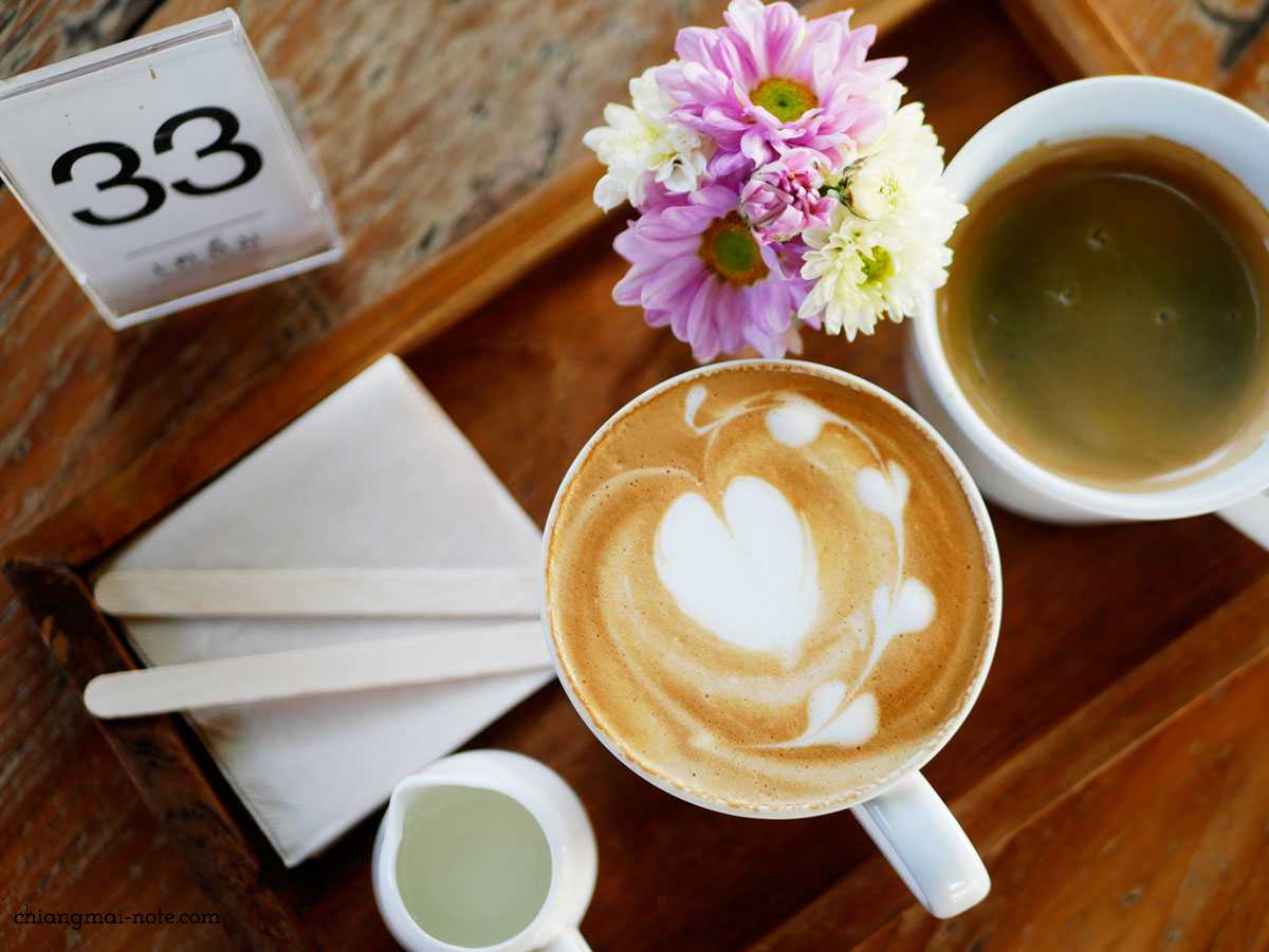 ピン川のほとりの居心地の良いガーデンカフェ｜เคลิ้ม - KLERM COFFEE